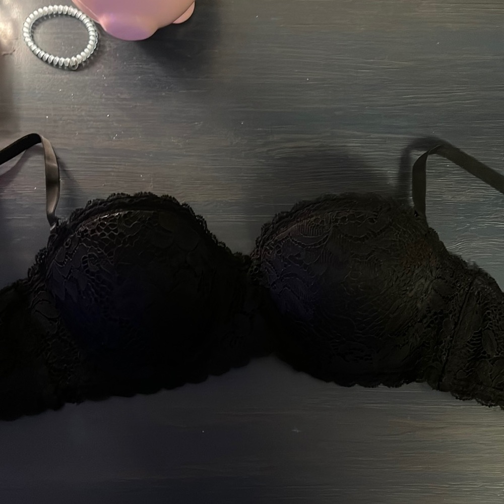 Kinda Lacey bra